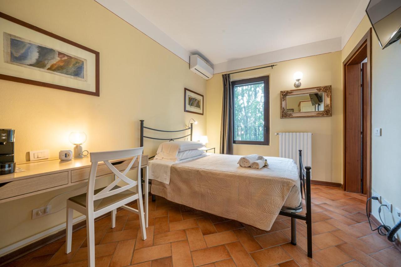Casello A1, Modena Sud - Villa Aurora Charming Rooms Экстерьер фото